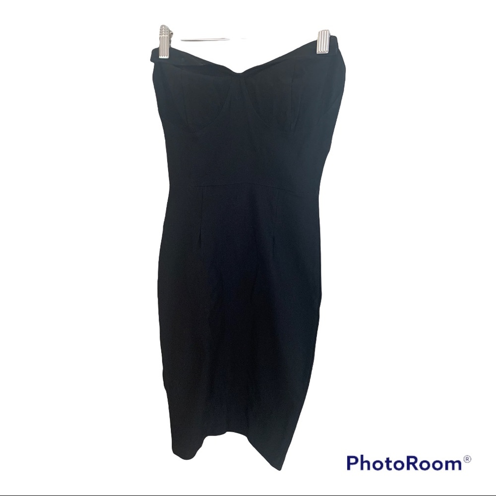 Solemio little black strapless dress . Zip back , knee length. Collar detail xs